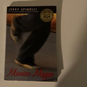 Maniac Magee by Jerry Spinelli book